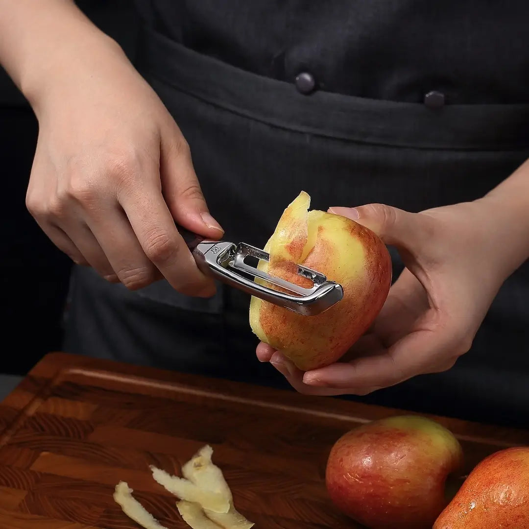 Cooking Set – Wok & Peeler