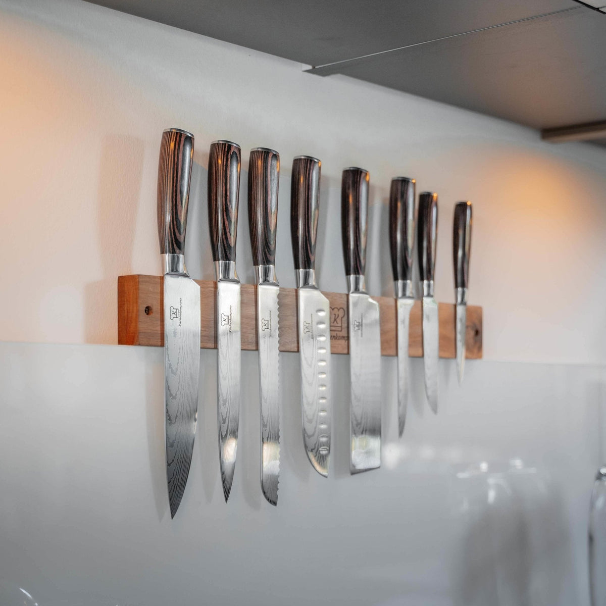 Kōyōju Magnetic Wooden Knife Rail